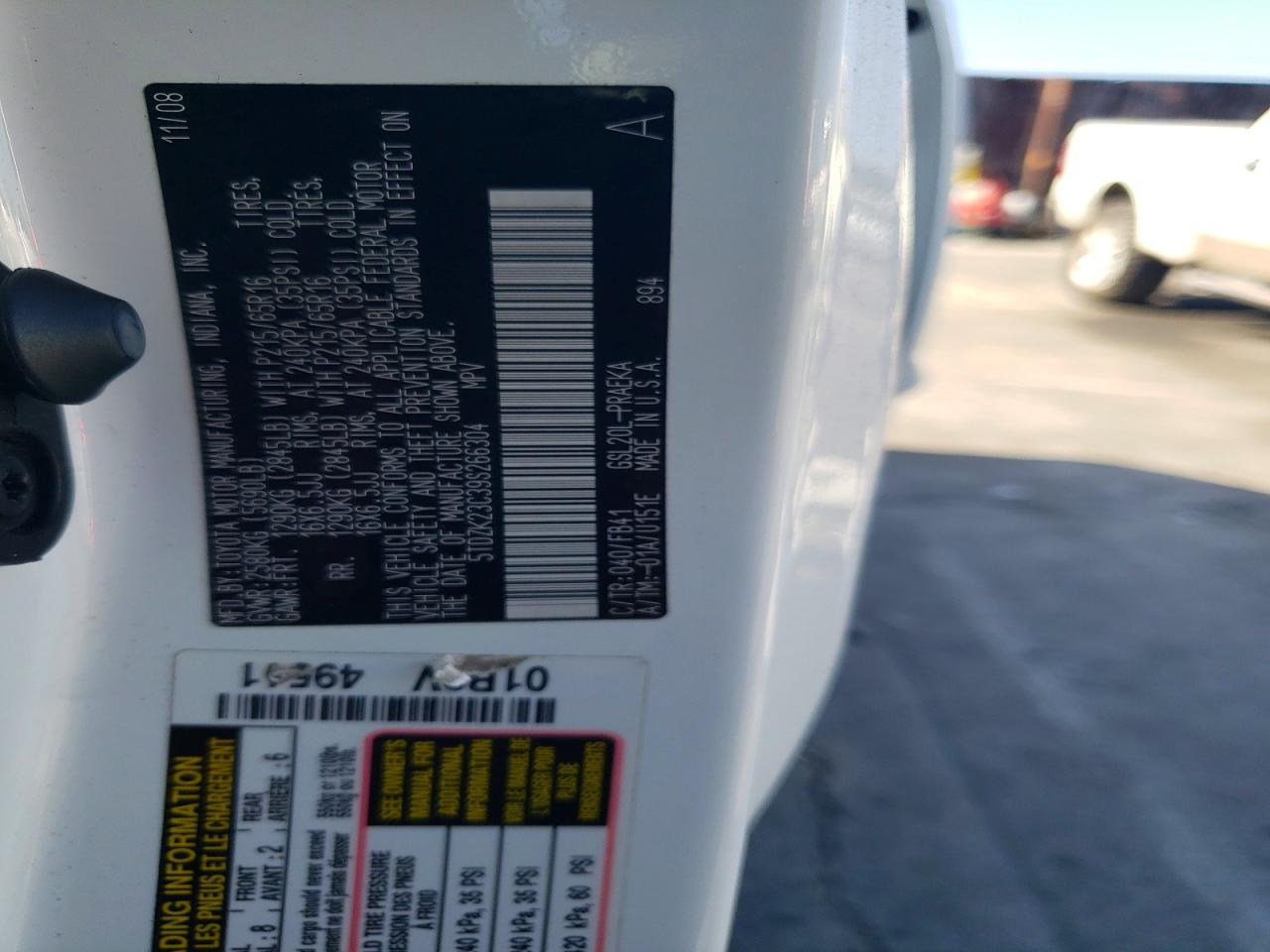 2009 TOYOTA SIENNA