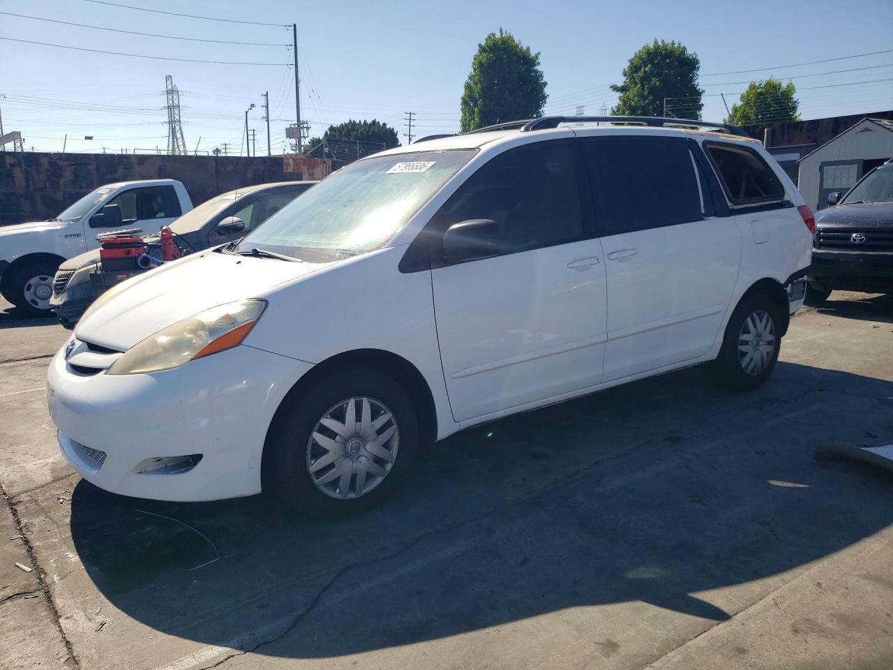 2009 TOYOTA SIENNA