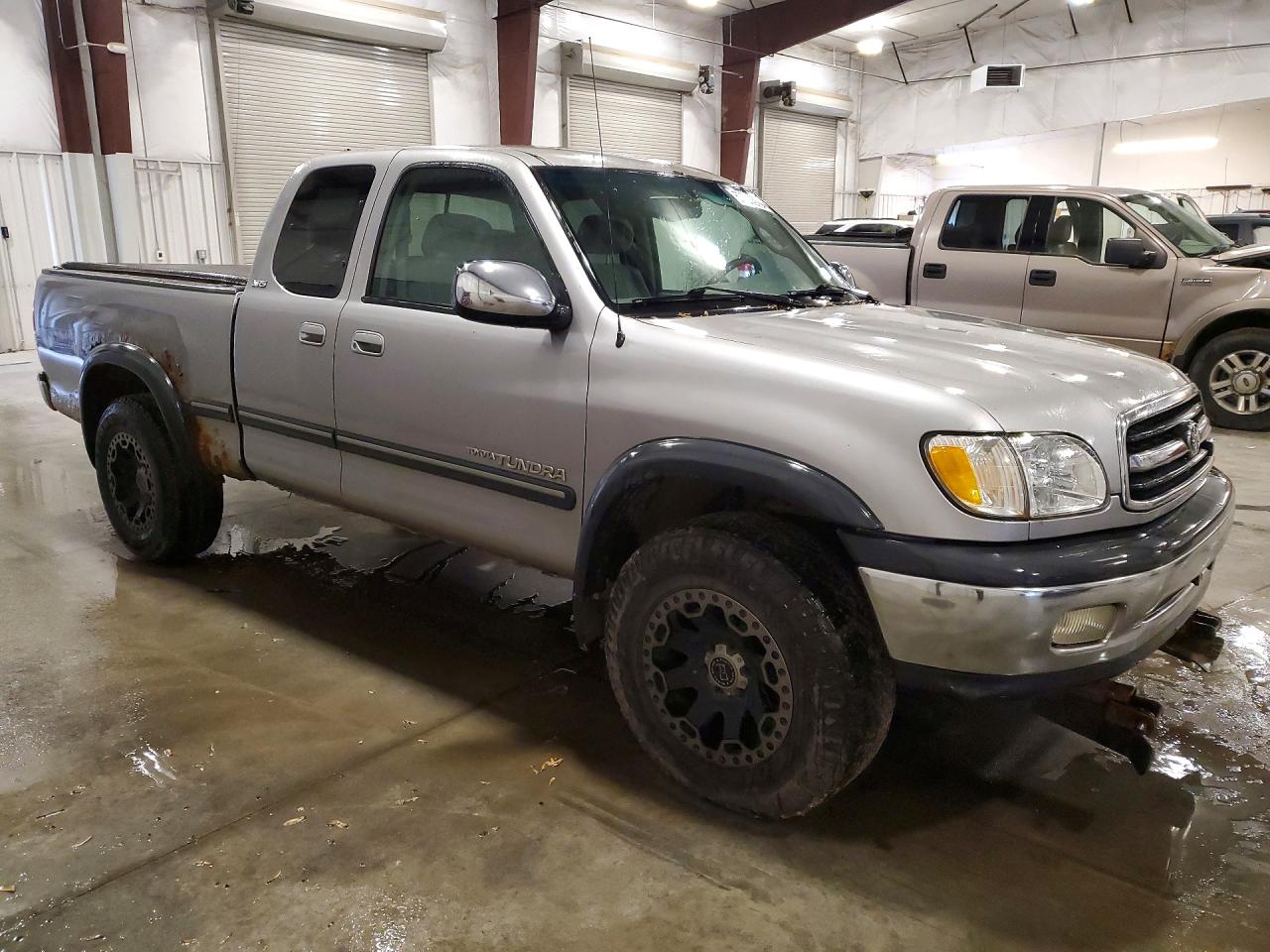 2001 TOYOTA TUNDRA