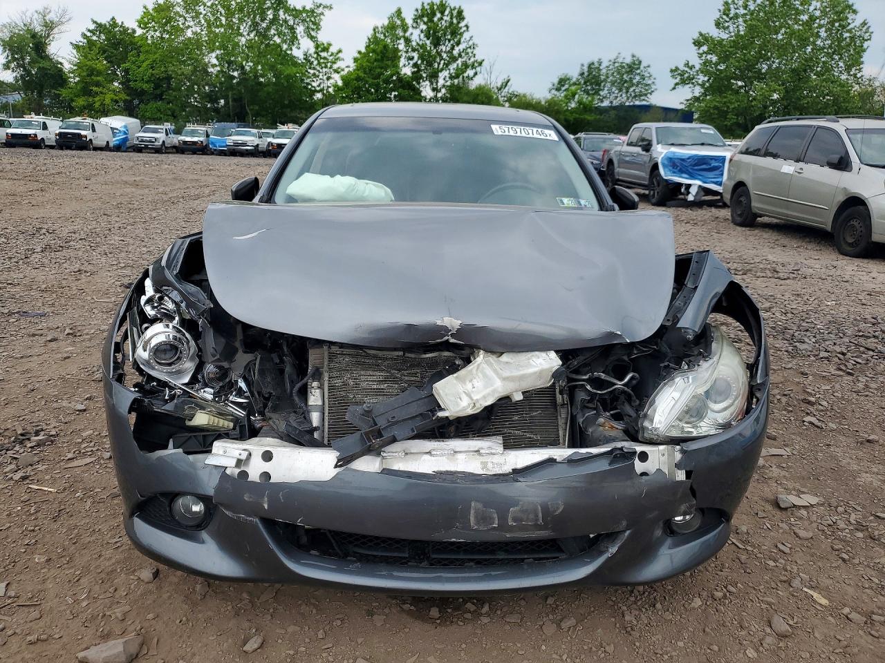 2015 INFINITI Q40