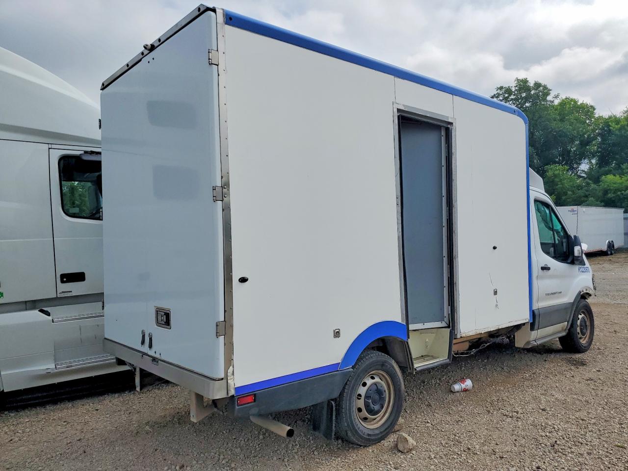 2022 FORD TRANSIT