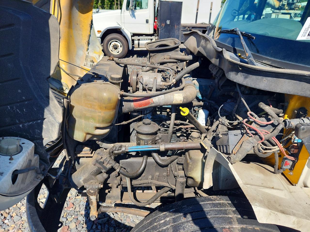2004 INTERNATIONAL 4000 SERIE