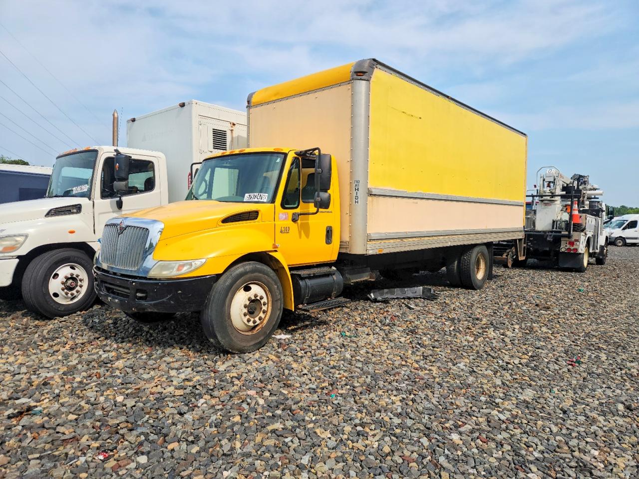 2006 INTERNATIONAL 4000 SERIE