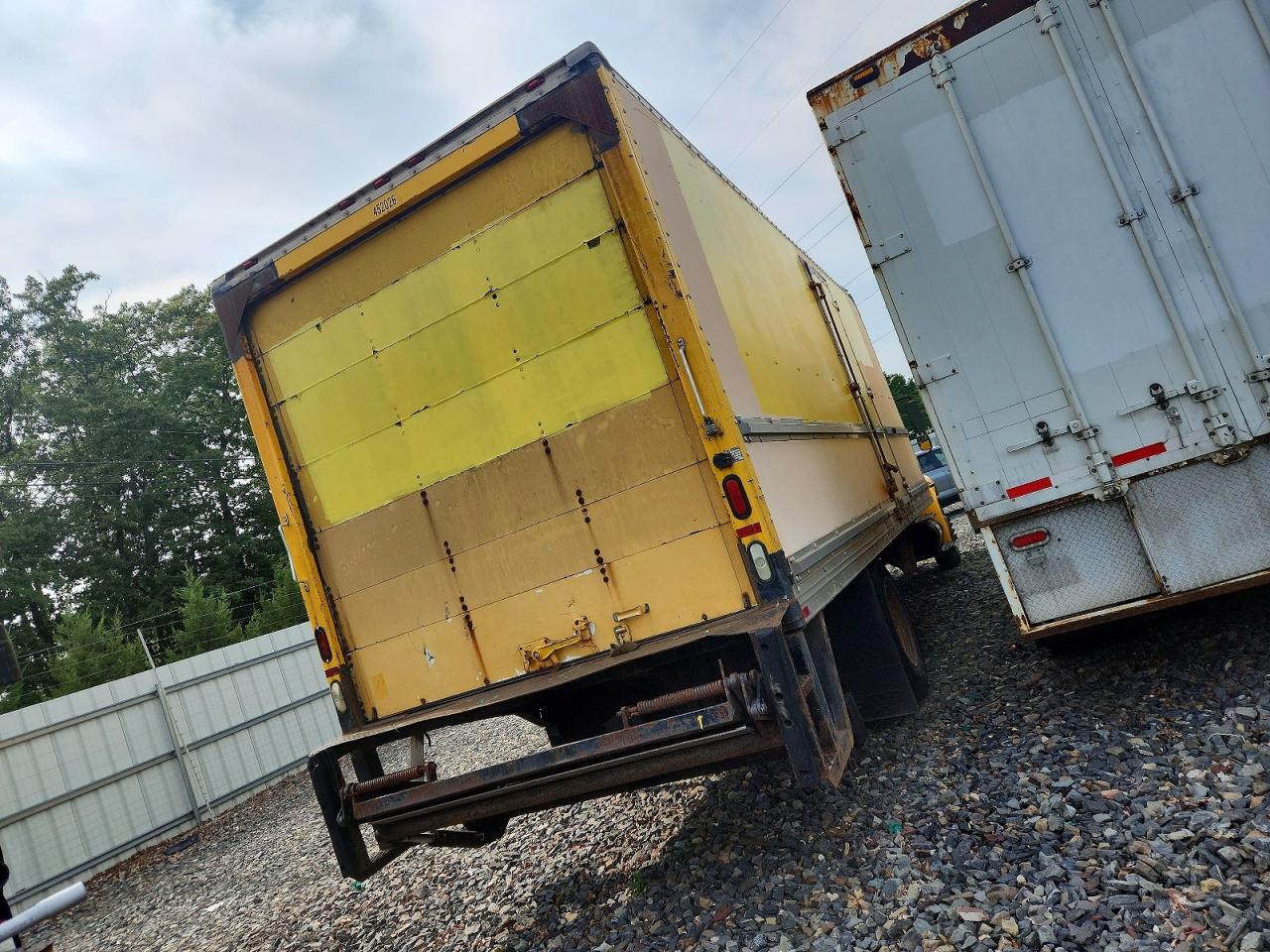 2006 INTERNATIONAL 4000 SERIE