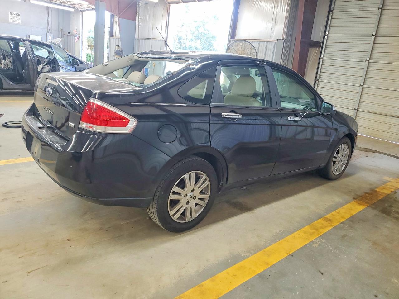 2011 FORD FOCUS