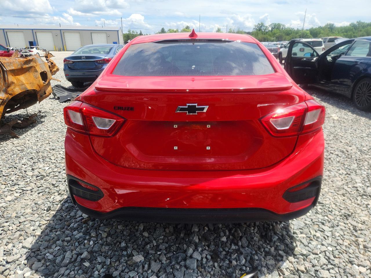 2018 CHEVROLET CRUZE