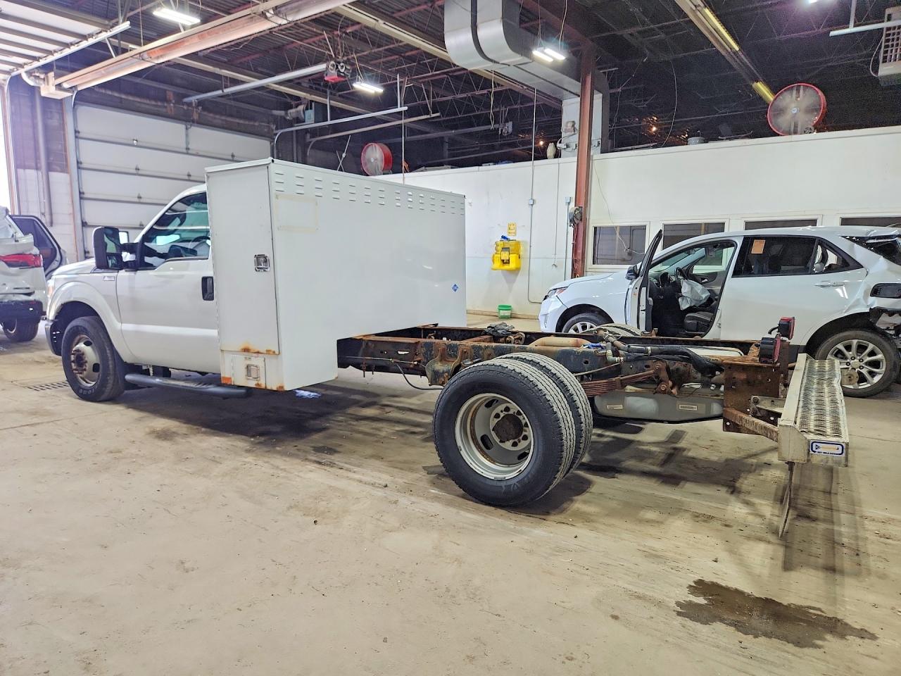 2015 FORD F350