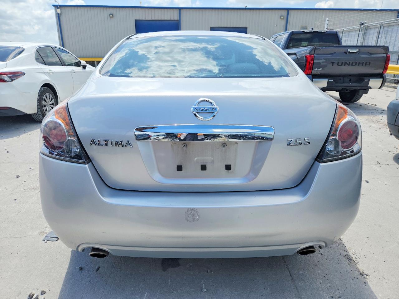 2010 NISSAN ALTIMA