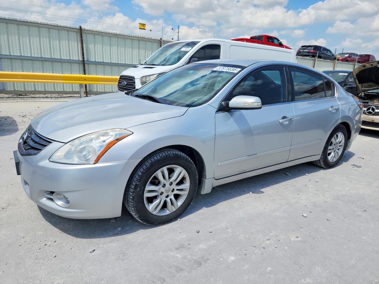 2010 NISSAN ALTIMA