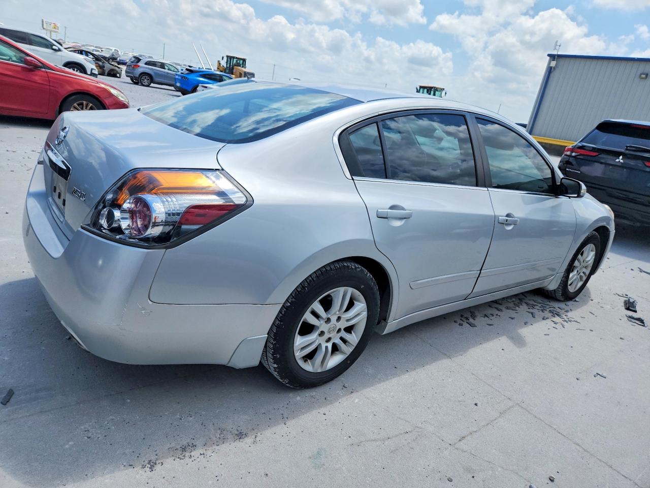 2010 NISSAN ALTIMA