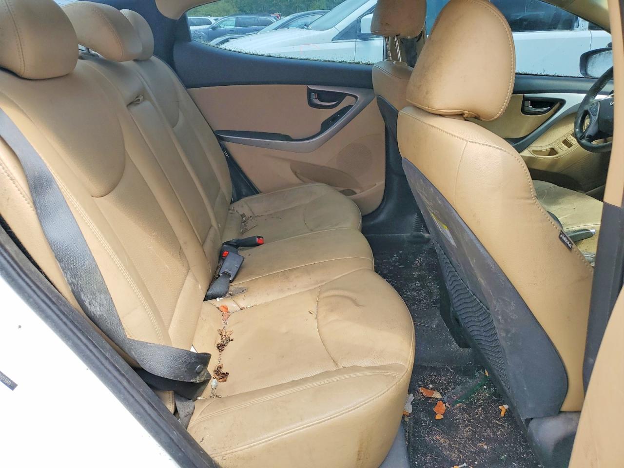 2013 HYUNDAI ELANTRA