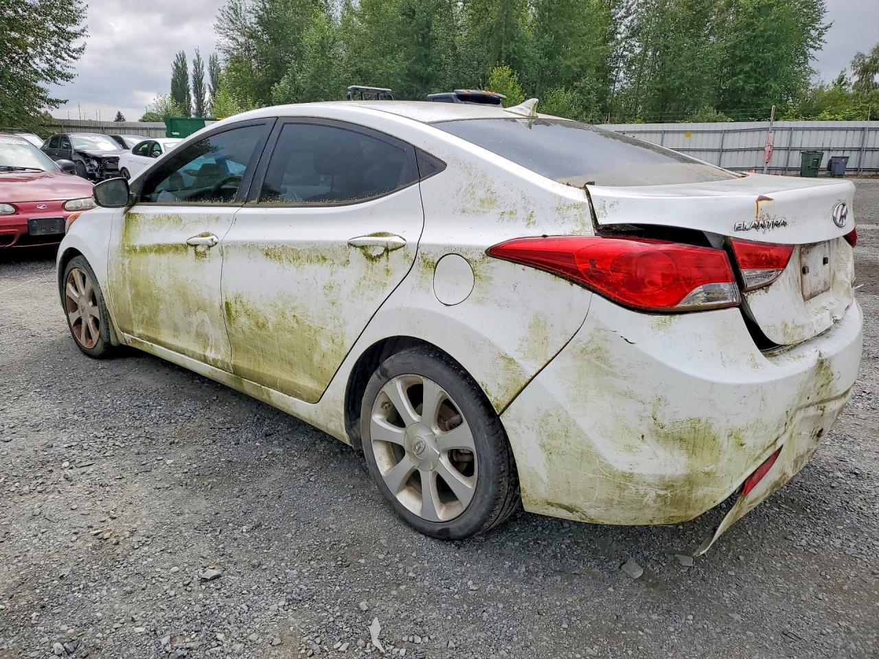 2013 HYUNDAI ELANTRA