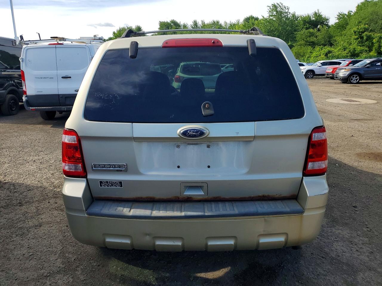 2011 FORD ESCAPE