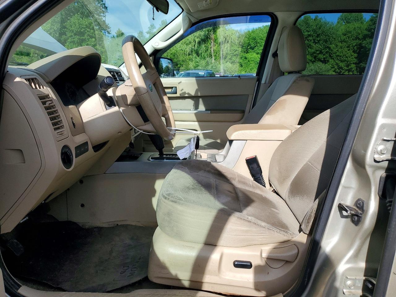 2011 FORD ESCAPE