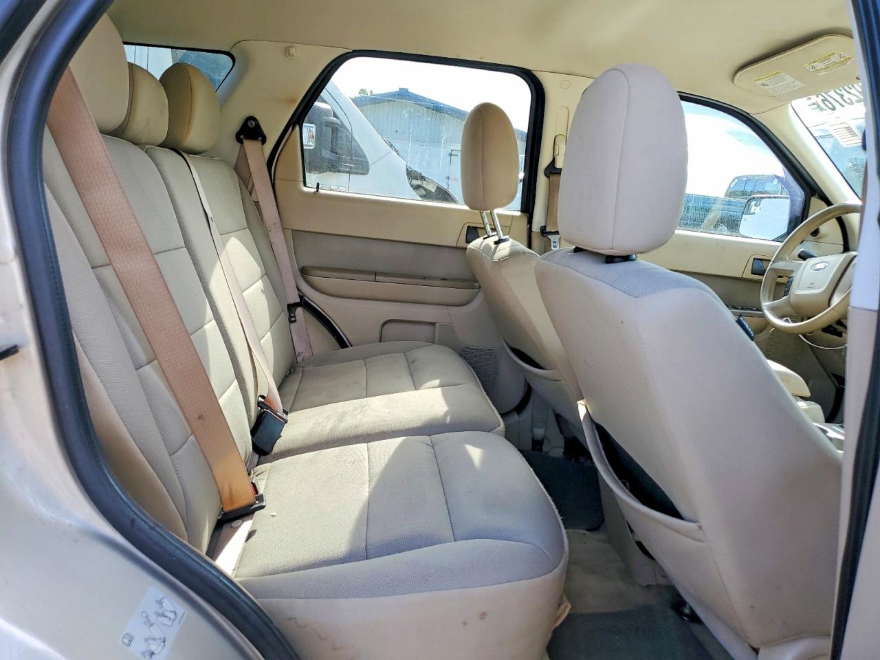 2011 FORD ESCAPE