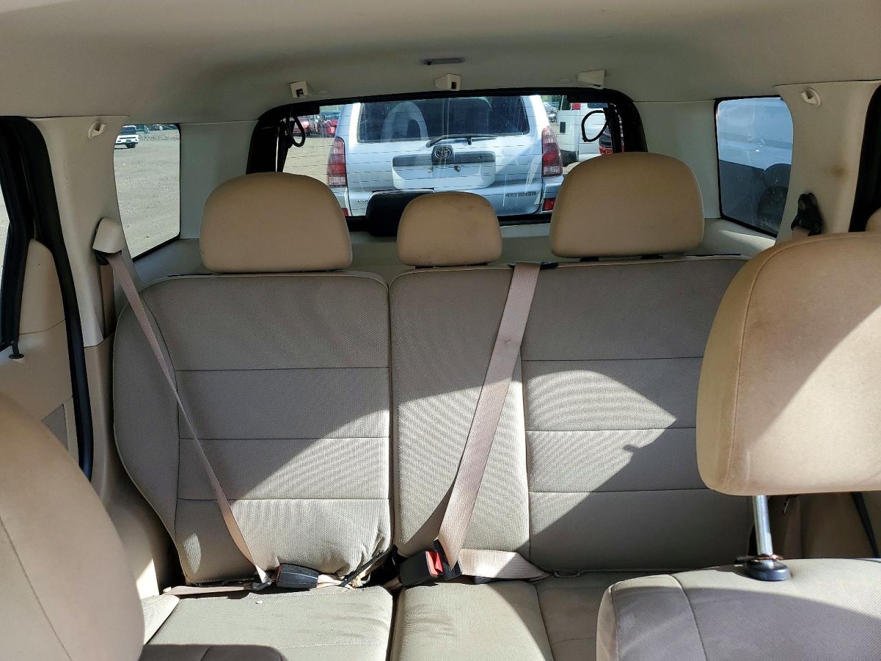 2011 FORD ESCAPE