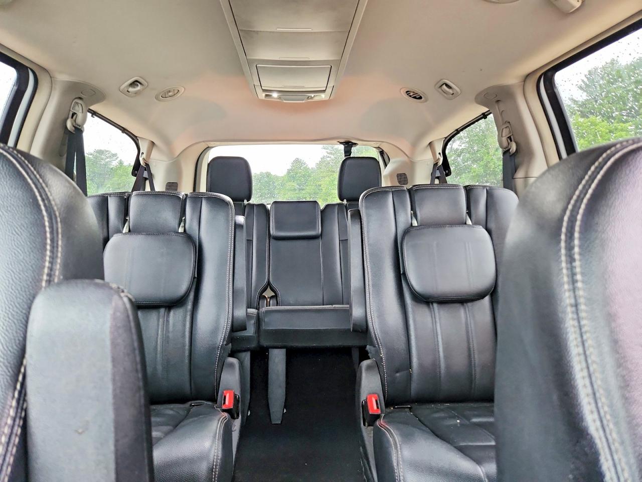 2016 CHRYSLER MINIVAN