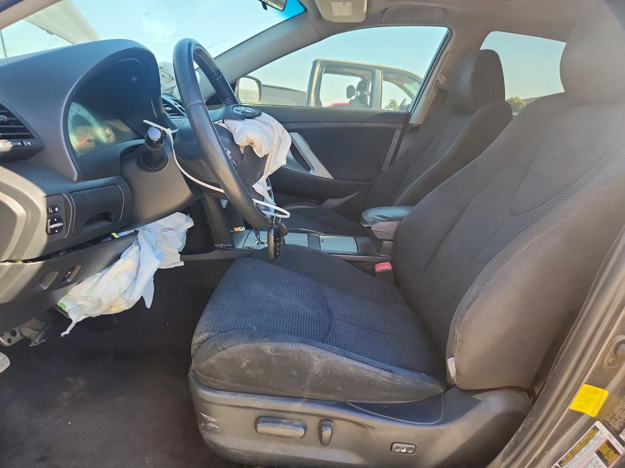 2011 TOYOTA CAMRY