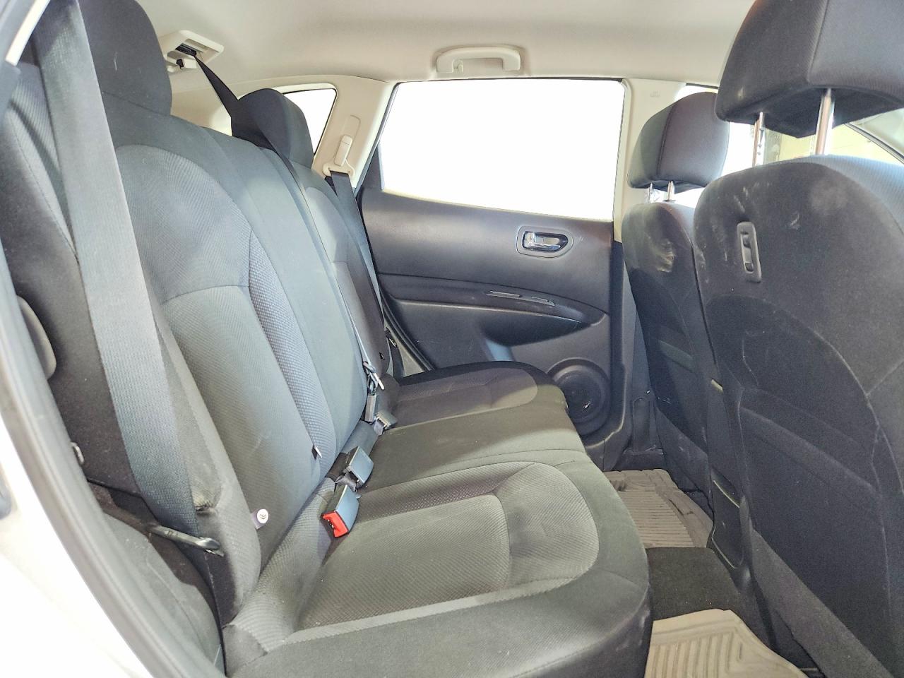 2013 NISSAN ROGUE