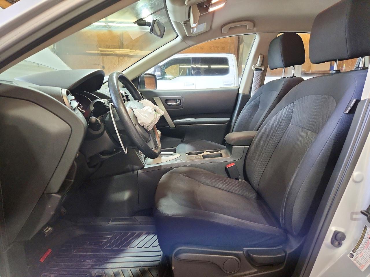 2013 NISSAN ROGUE