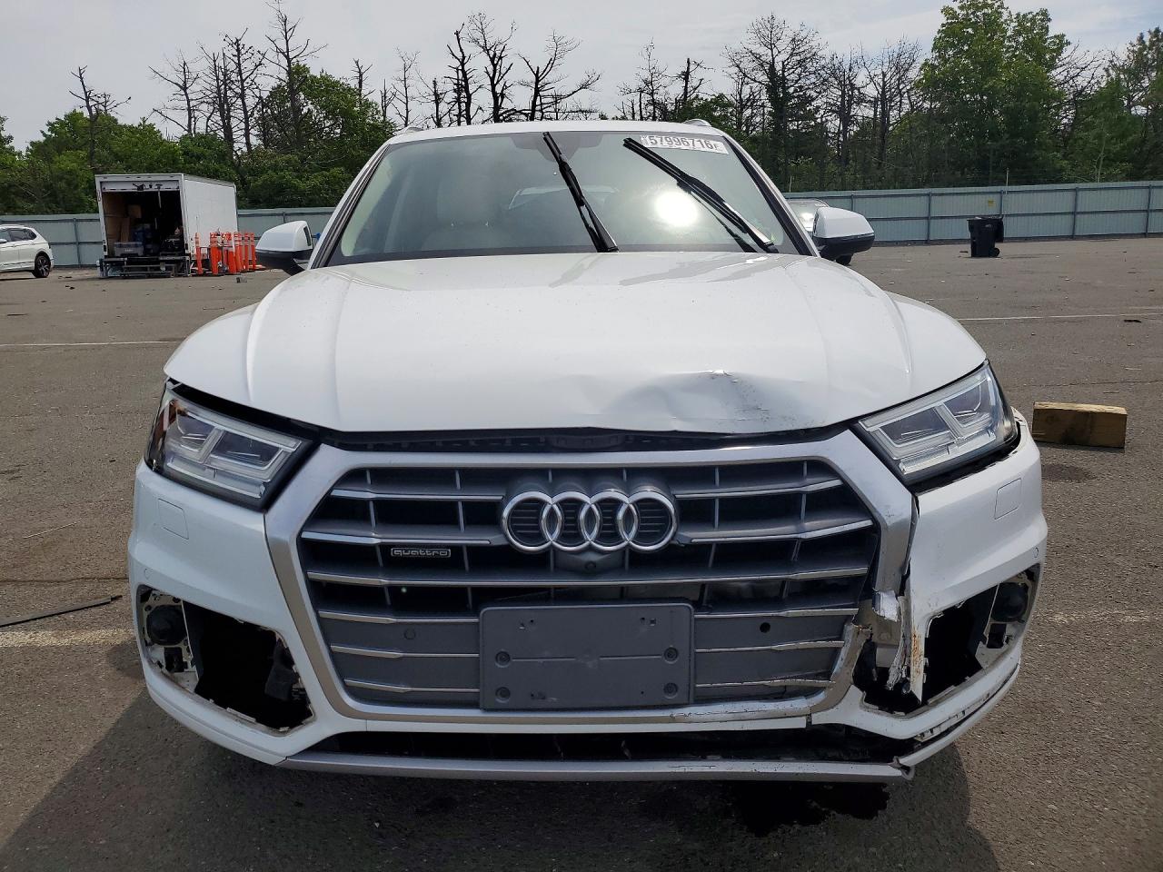2018 AUDI Q5