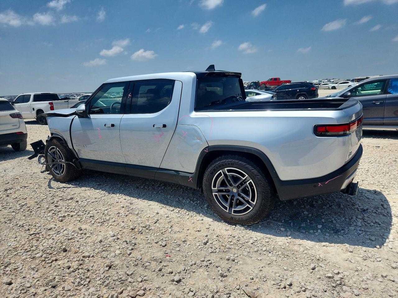 2026 RIVIAN RIT