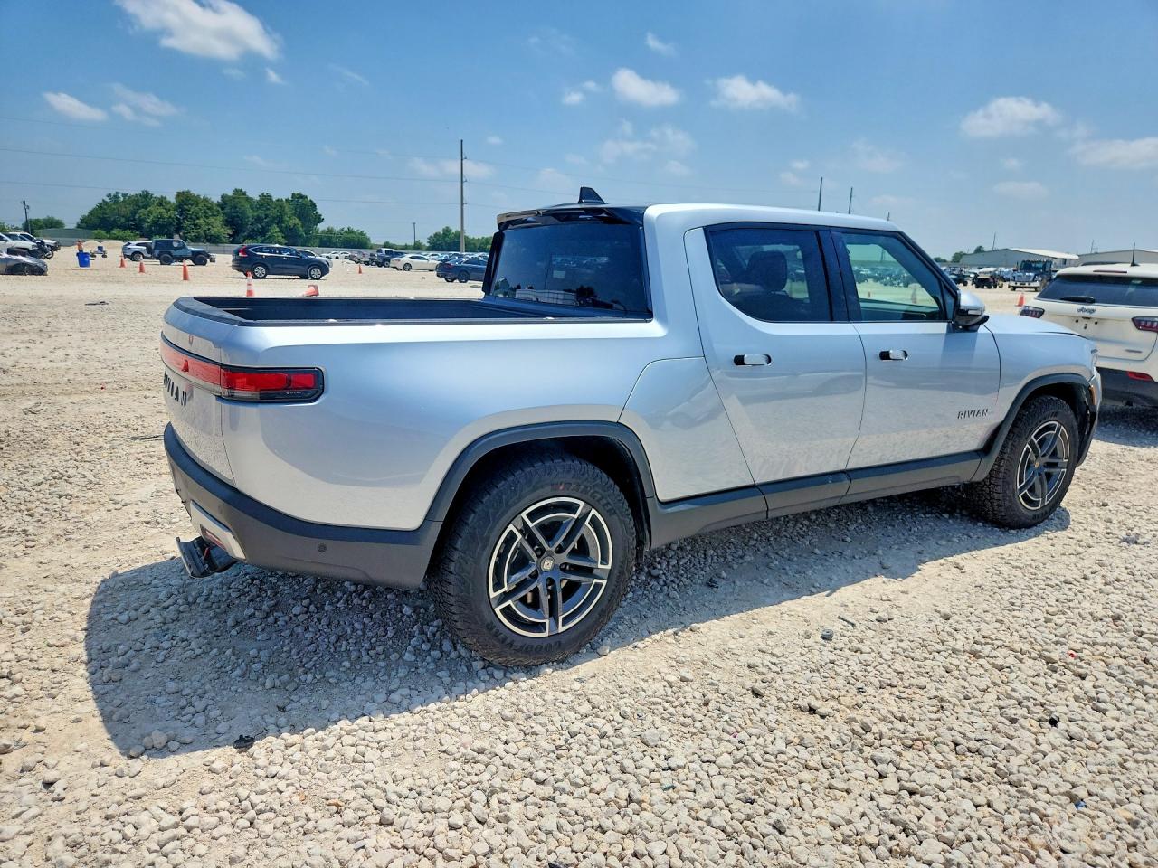 2026 RIVIAN RIT