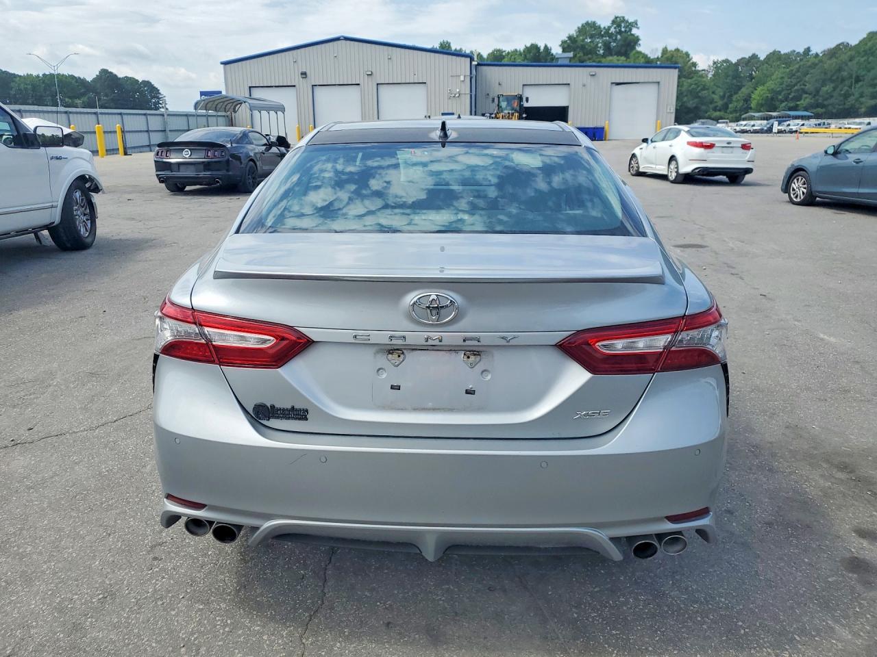 2019 TOYOTA CAMRY