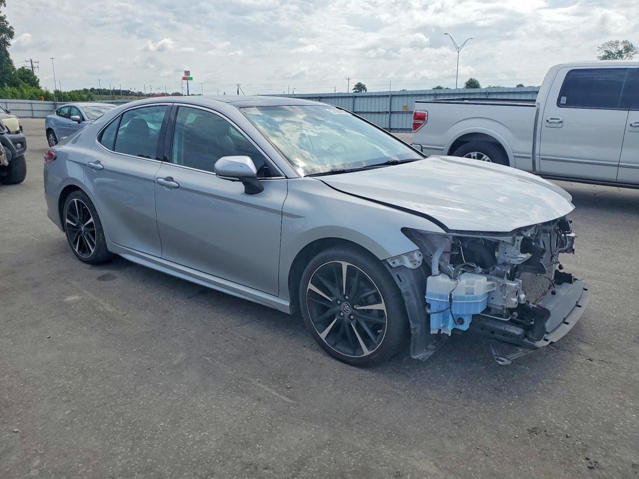 2019 TOYOTA CAMRY