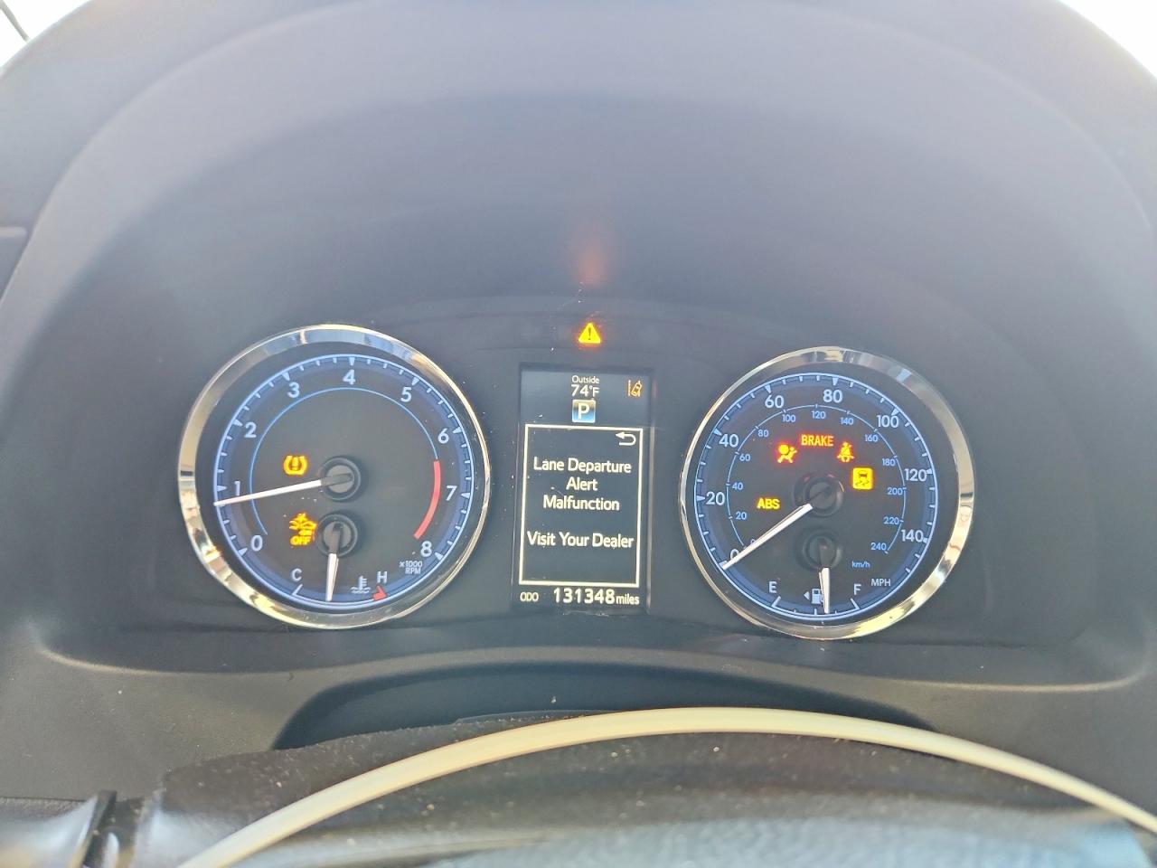 2017 TOYOTA COROLLA