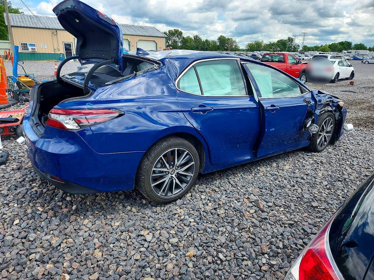 2023 TOYOTA CAMRY