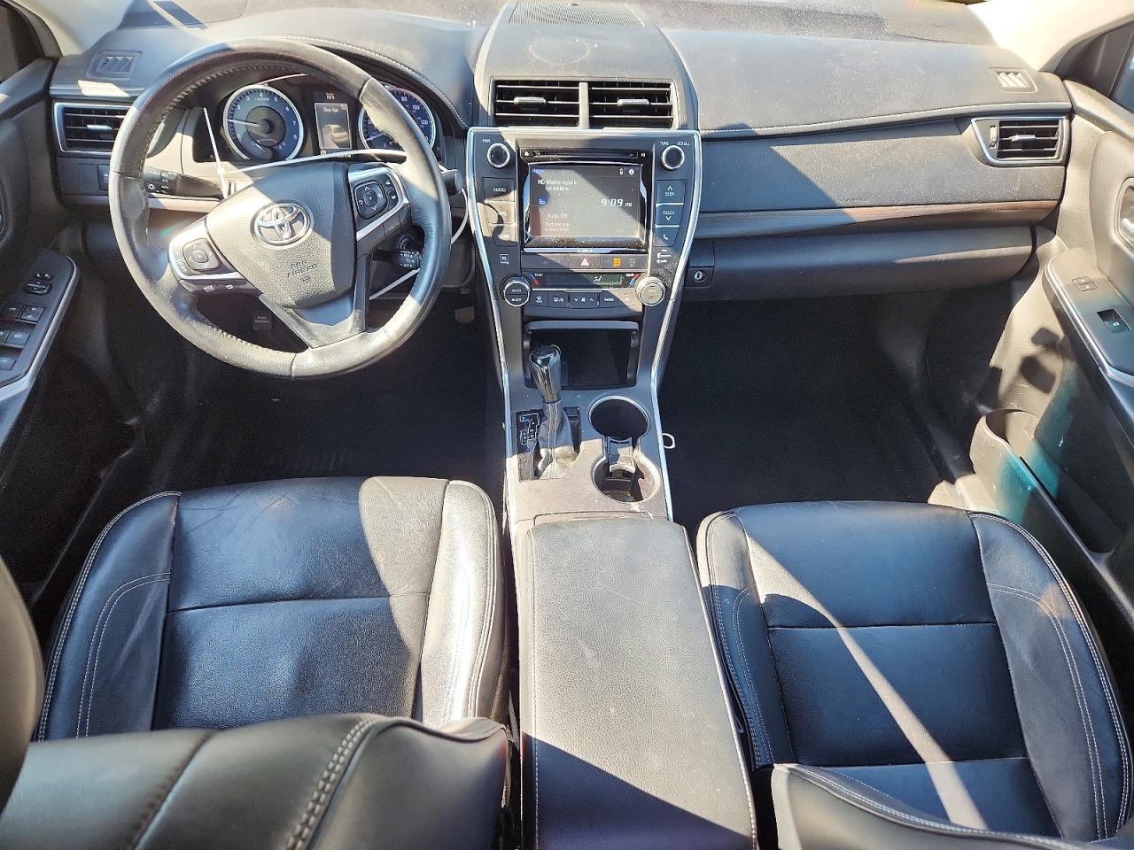 2017 TOYOTA CAMRY