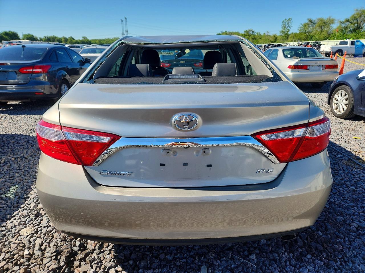 2017 TOYOTA CAMRY