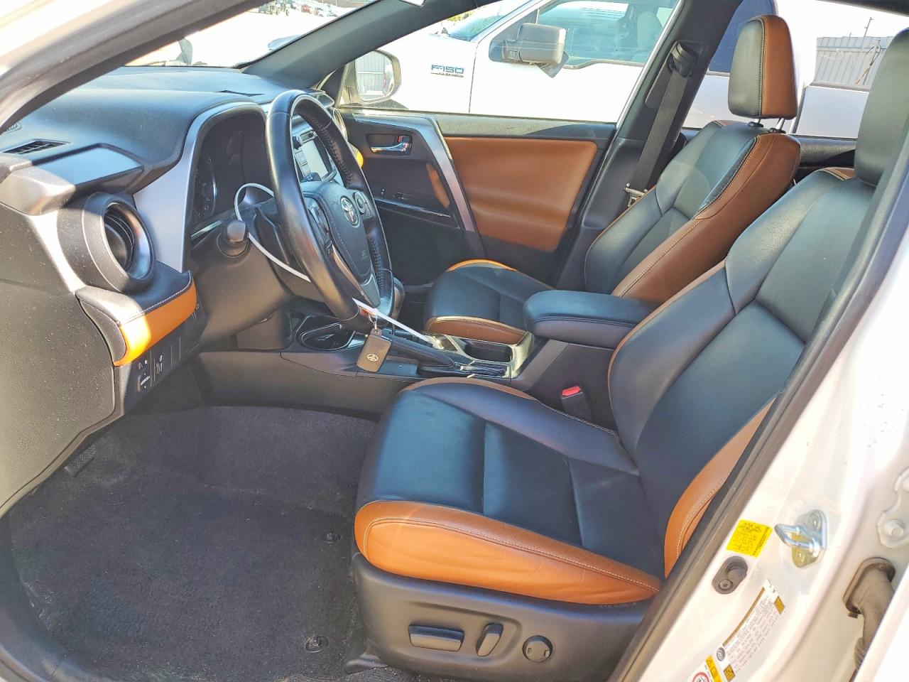 2016 TOYOTA RAV4