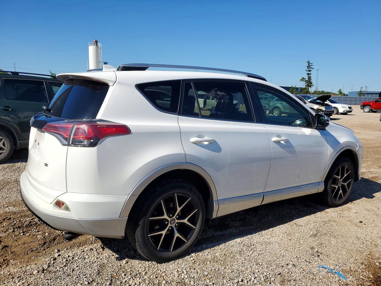2016 TOYOTA RAV4