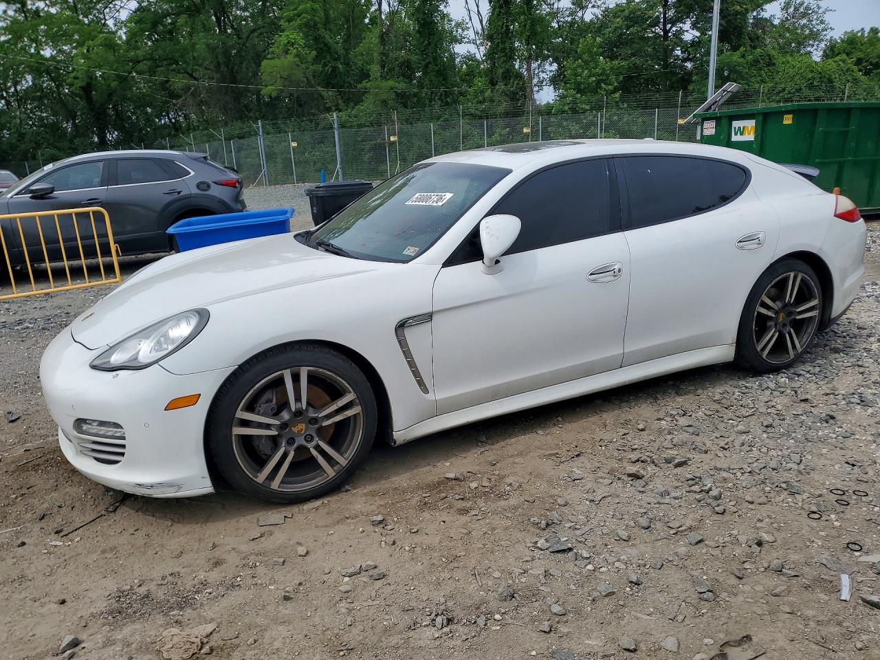 2013 PORSCHE PANAMERA