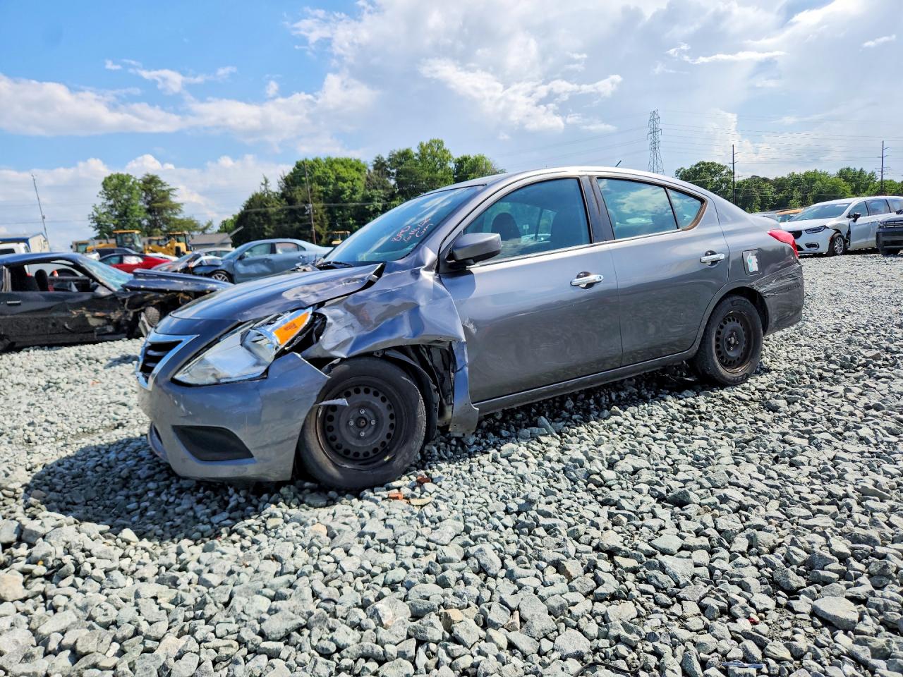 2018 NISSAN VERSA