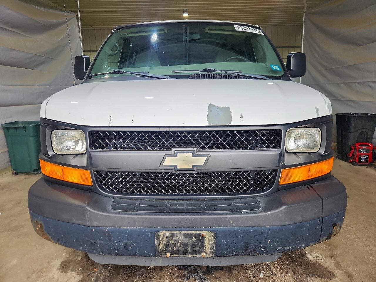2011 CHEVROLET EXPRESS