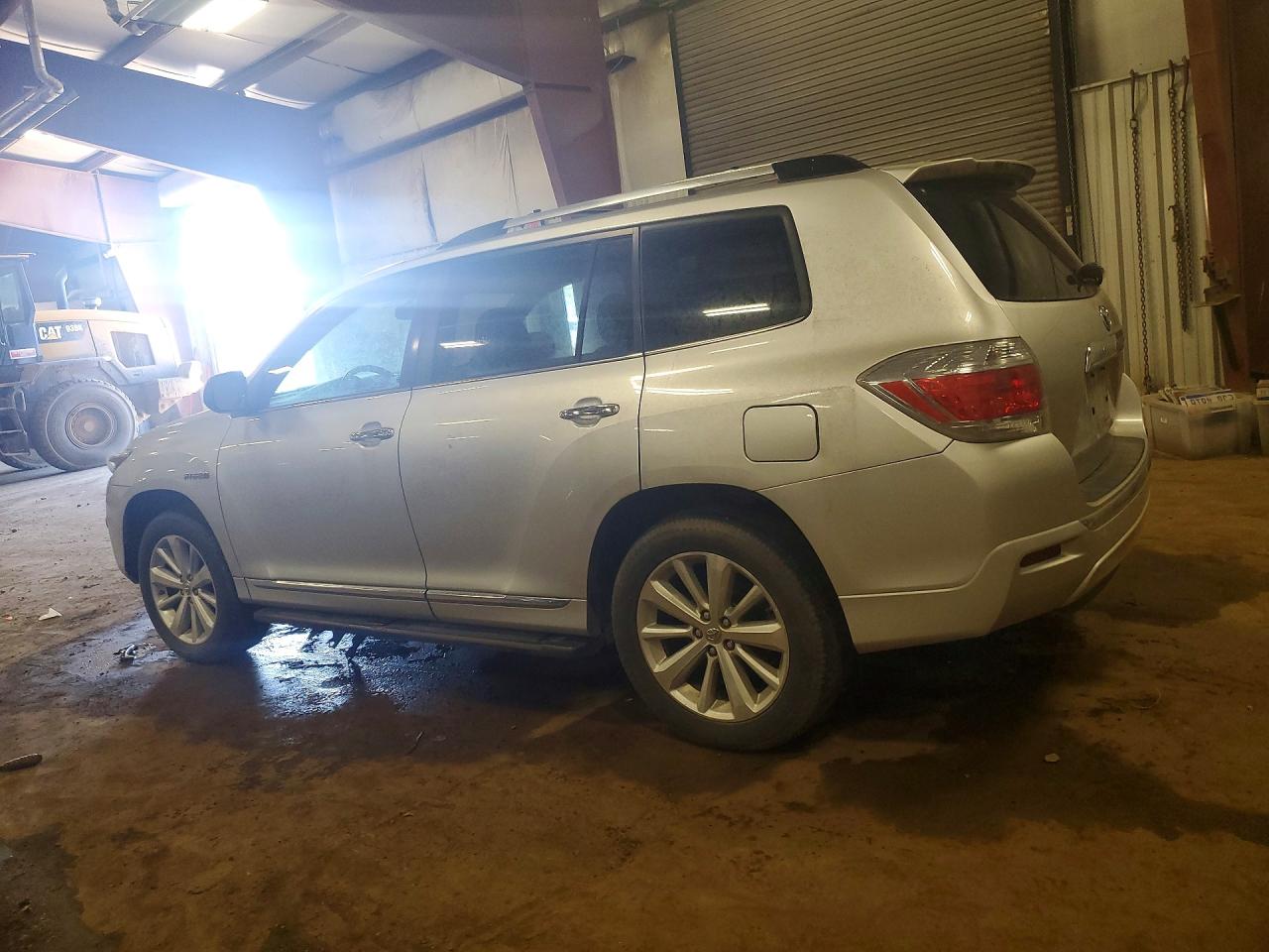 2011 TOYOTA HIGHLANDER
