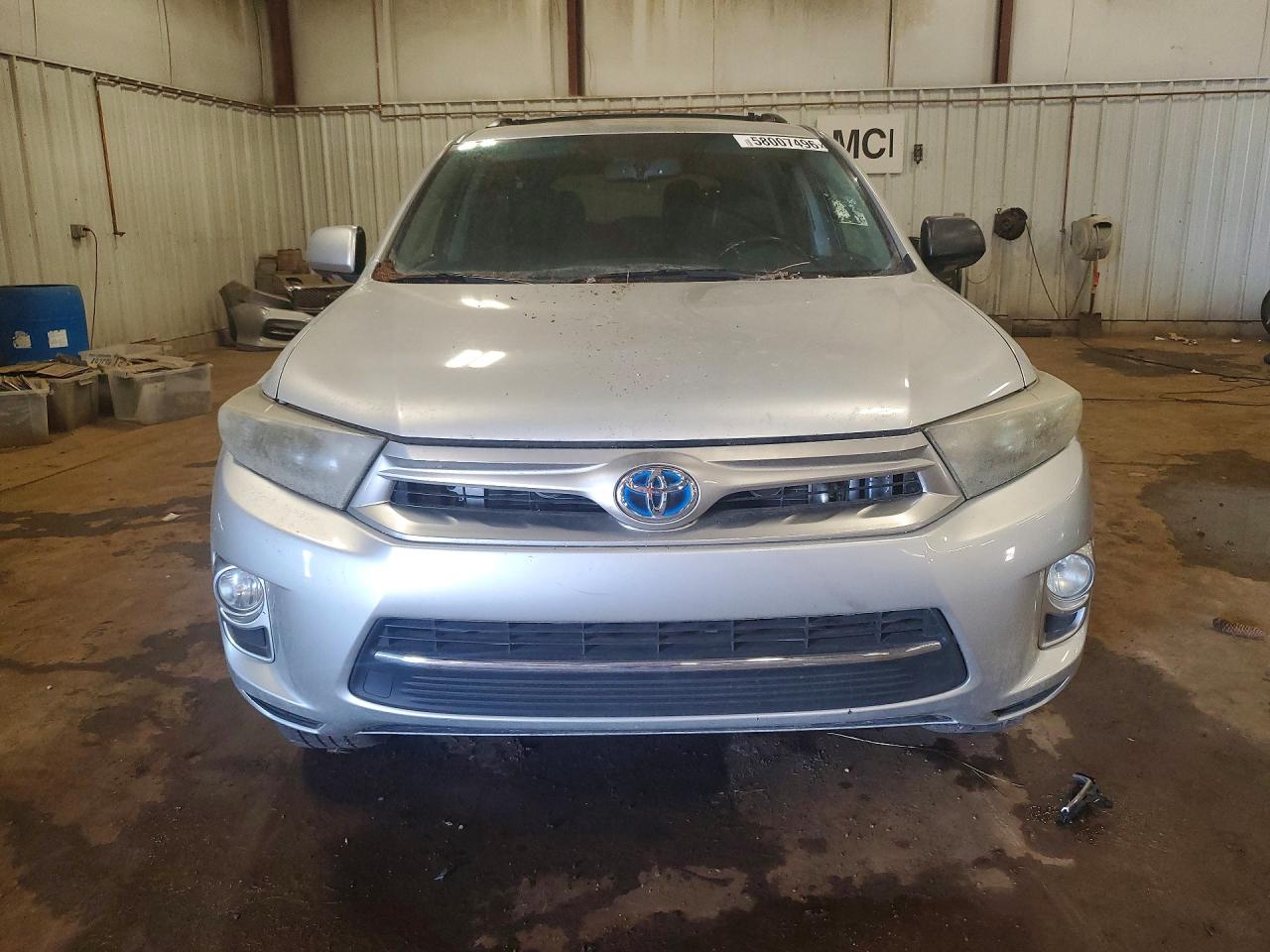 2011 TOYOTA HIGHLANDER