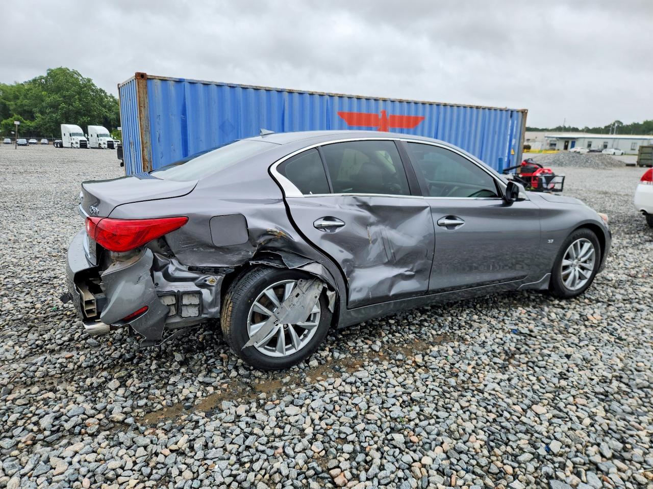 2015 INFINITI Q50