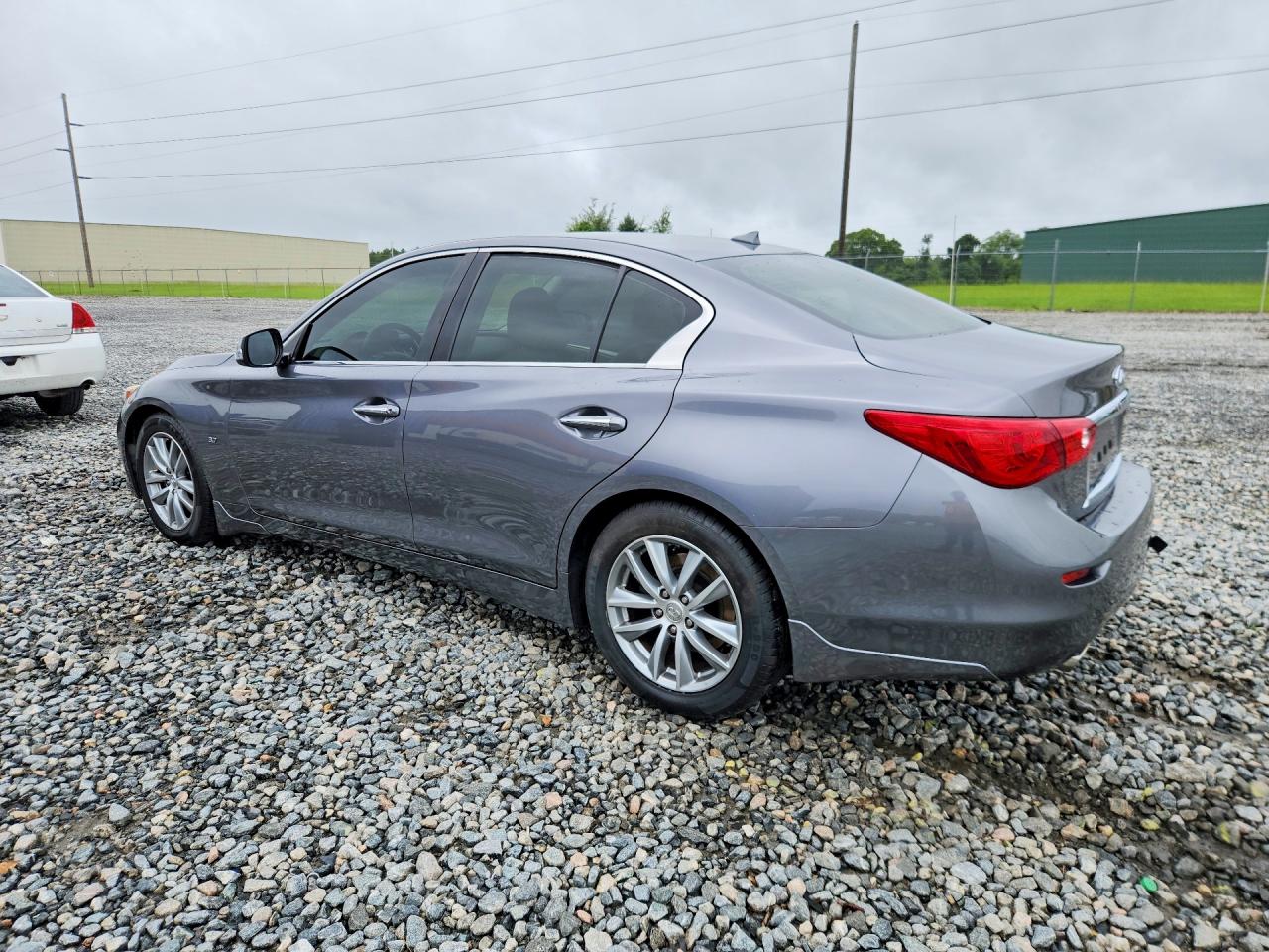 2015 INFINITI Q50