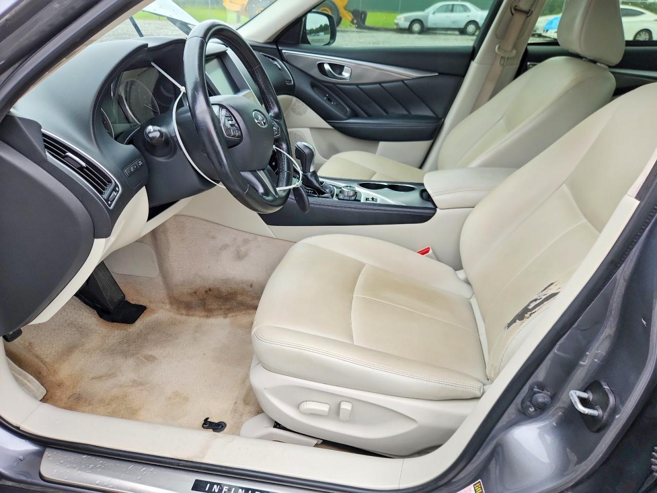 2015 INFINITI Q50
