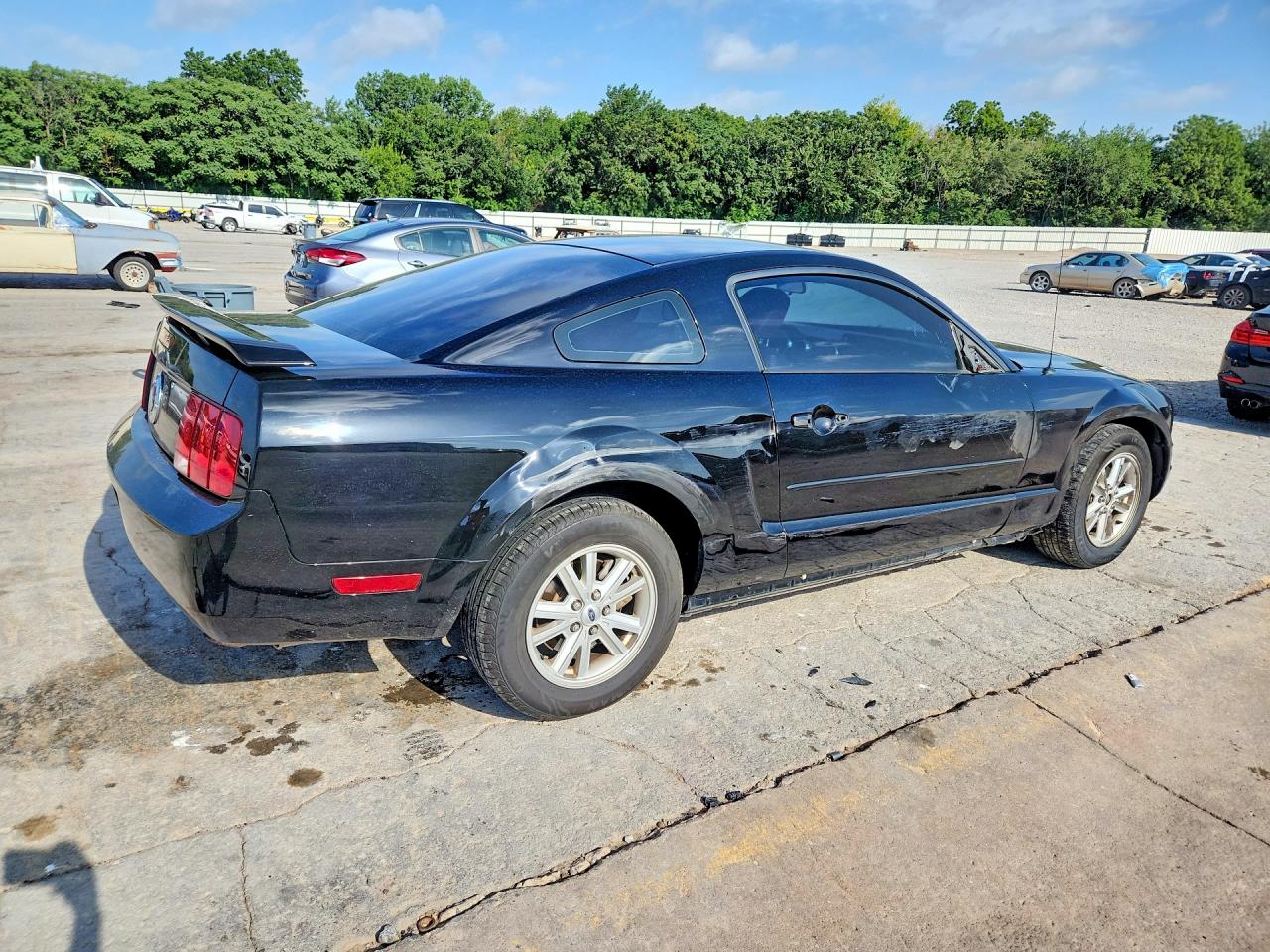 2005 FORD MUSTANG