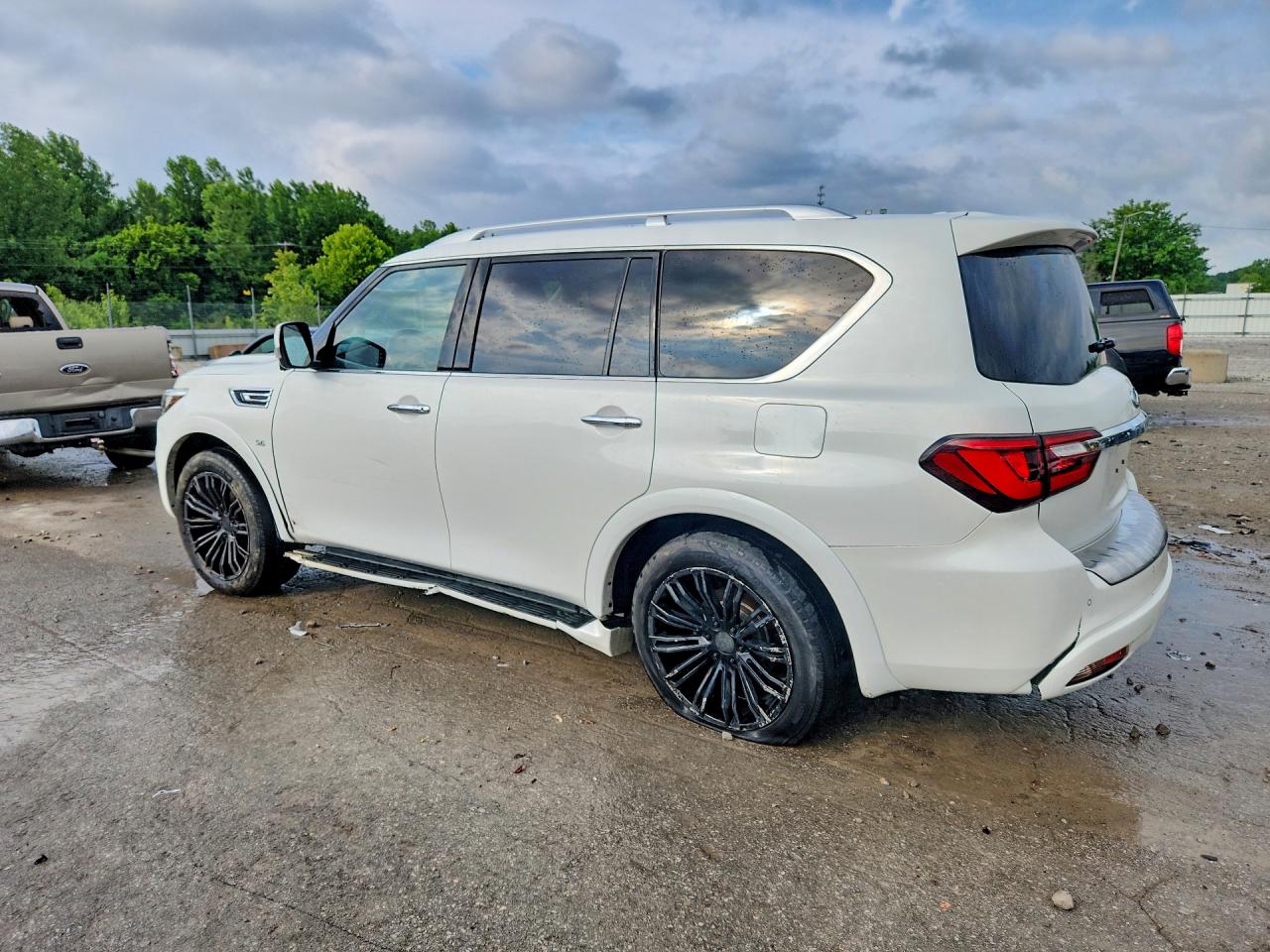 2018 INFINITI QX80