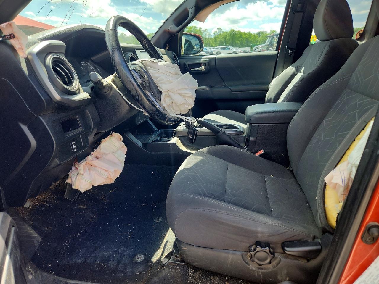 2016 TOYOTA TACOMA