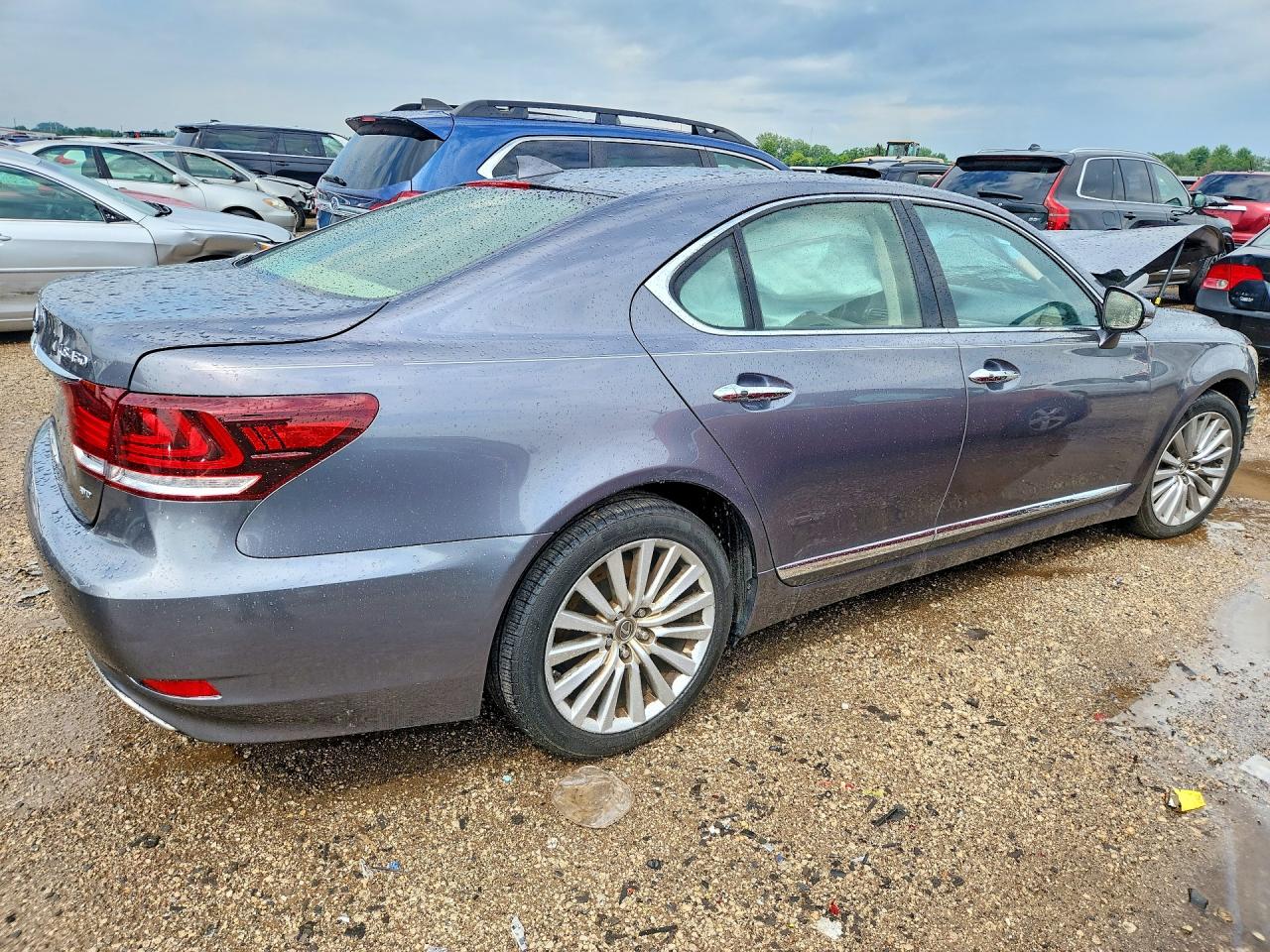 2015 LEXUS LS460