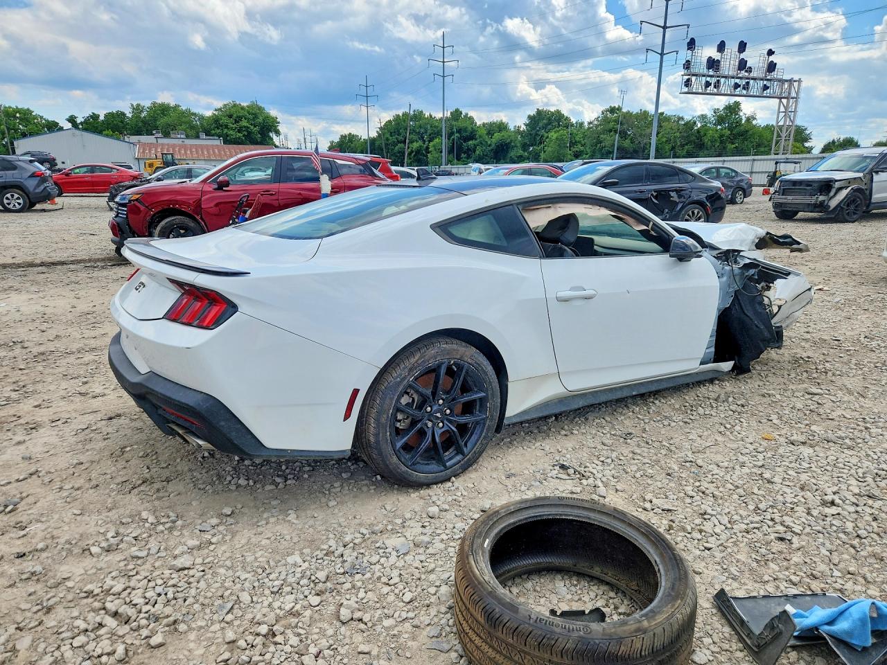 2025 FORD MUSTANG