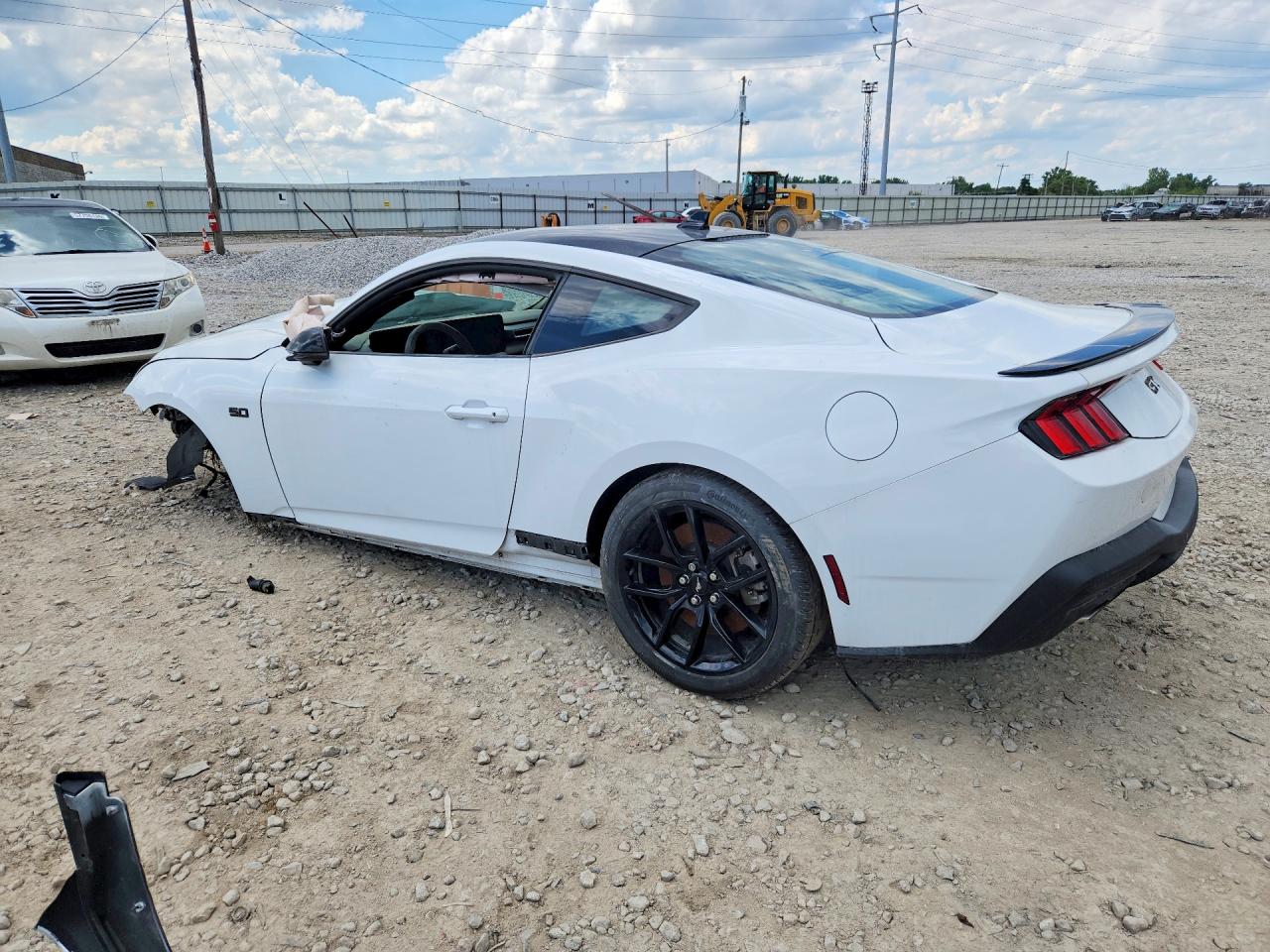 2025 FORD MUSTANG