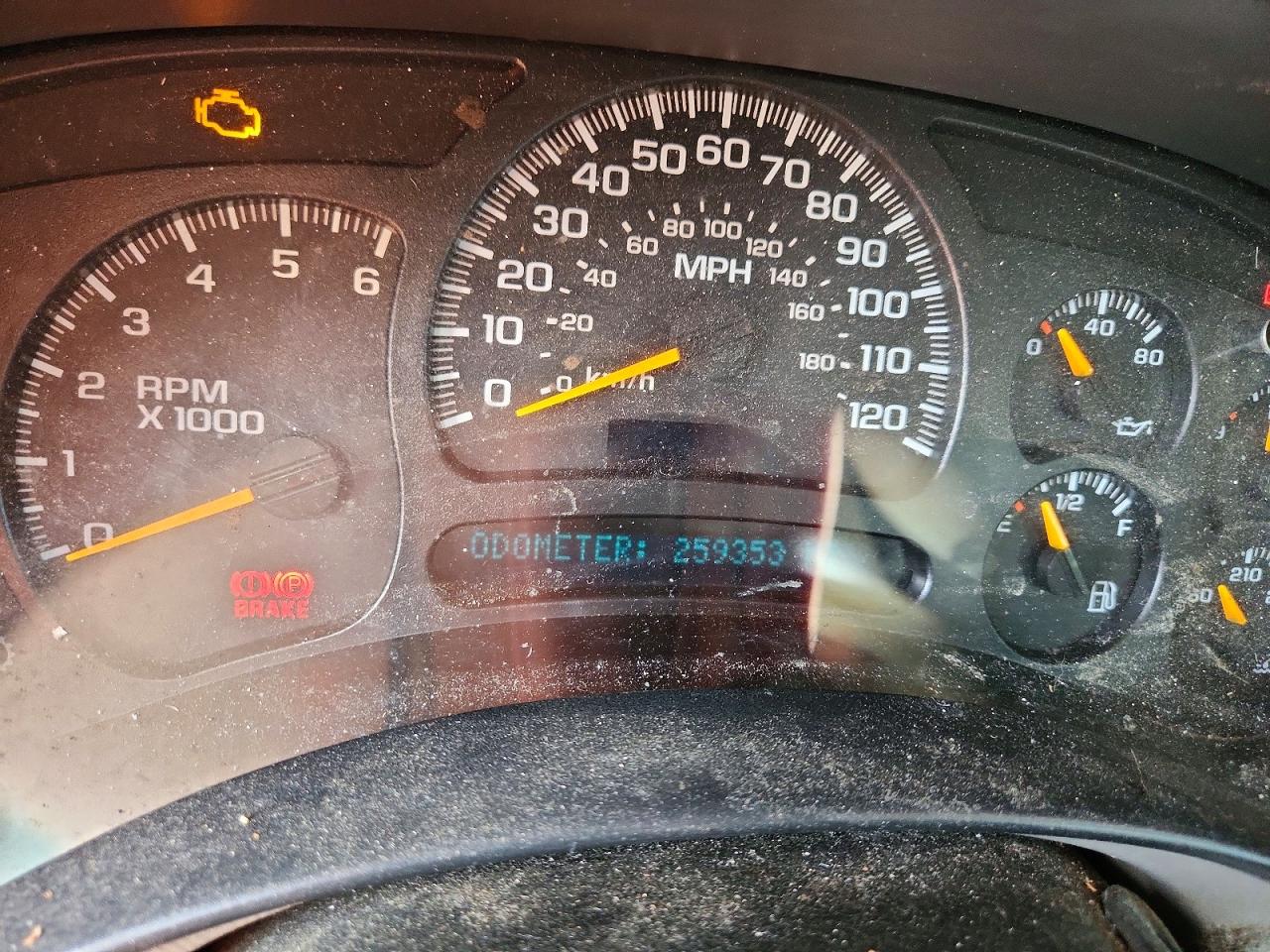 2005 GMC SIERRA